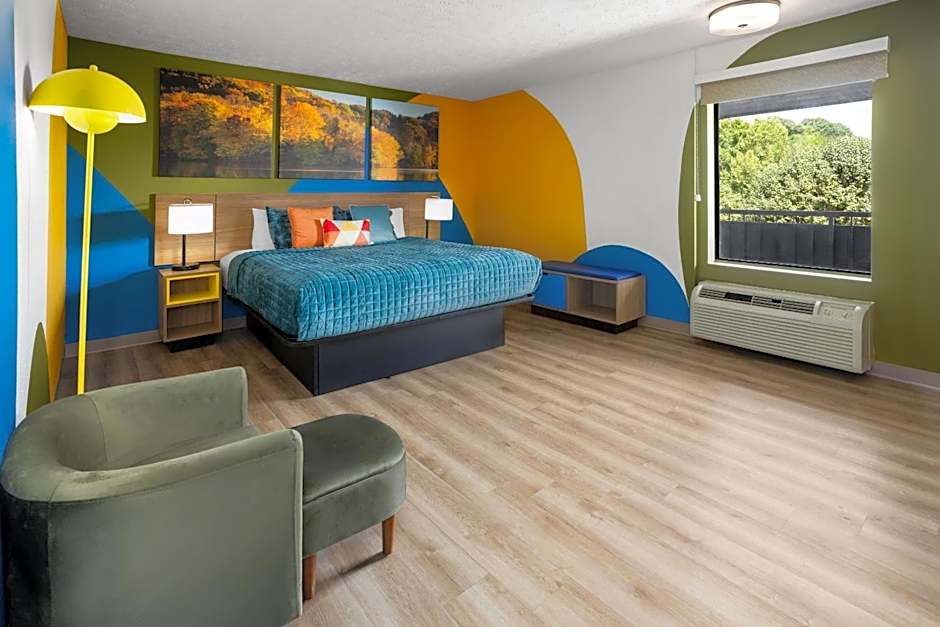Days Inn By Wyndham Pigeon Forge South