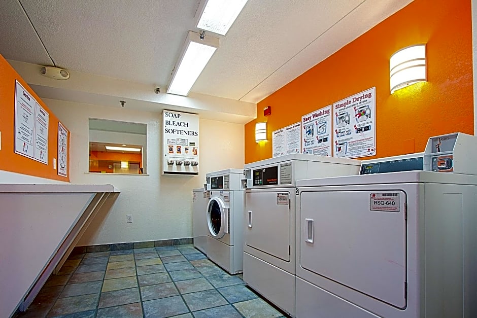 Motel 6-East Brunswick, NJ