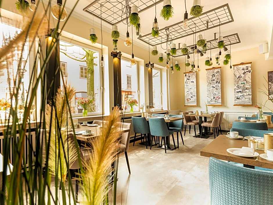 Hotel DH -Deutsches Haus-