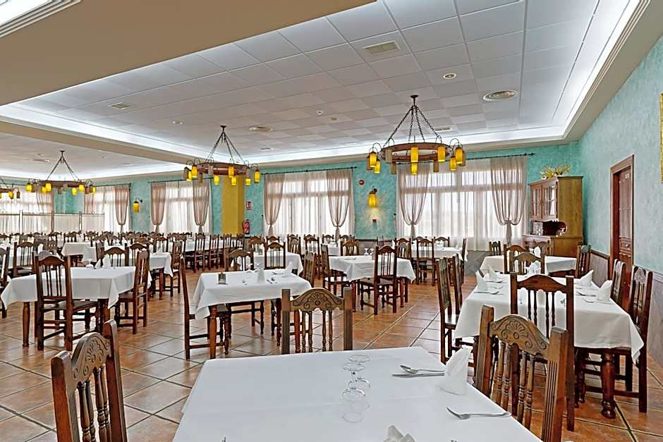 Moya Hotel Restaurante
