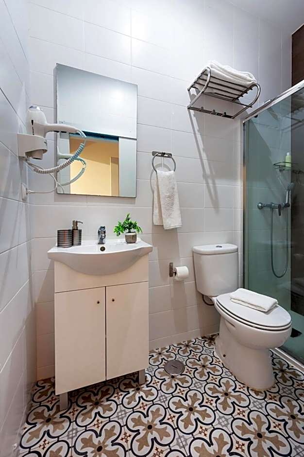 INT Lisbon Suites