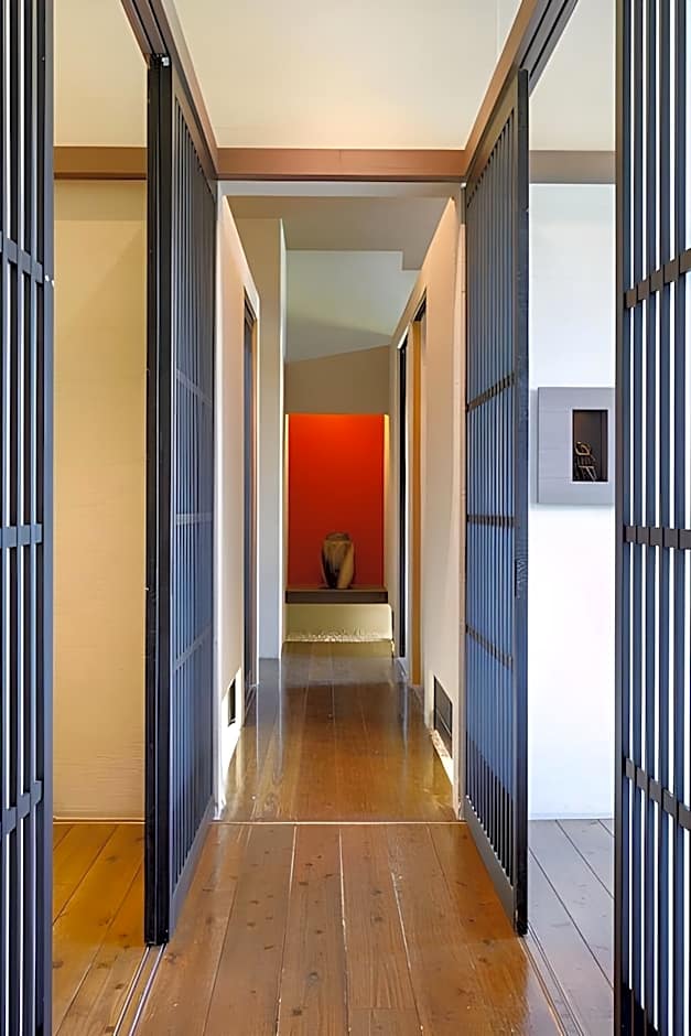 Yufuin Onsen Toshoan