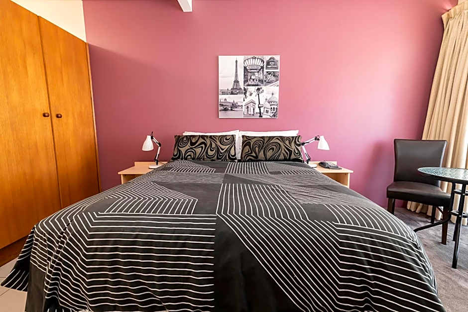 The Prince Mark Motor Inn