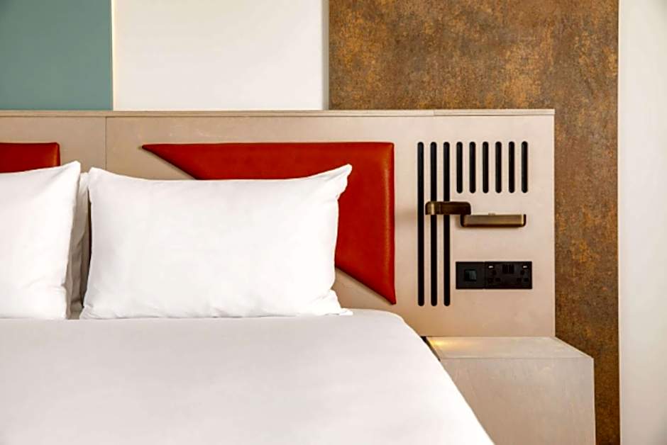 Spark by Hilton London Romford