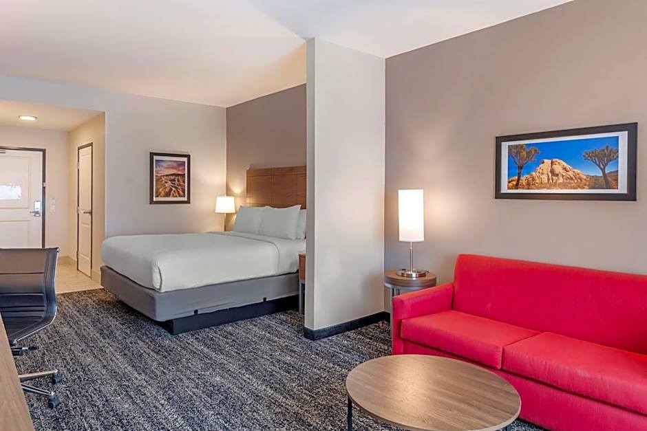 Best Western Plus Coachella Valley Inn & Suites