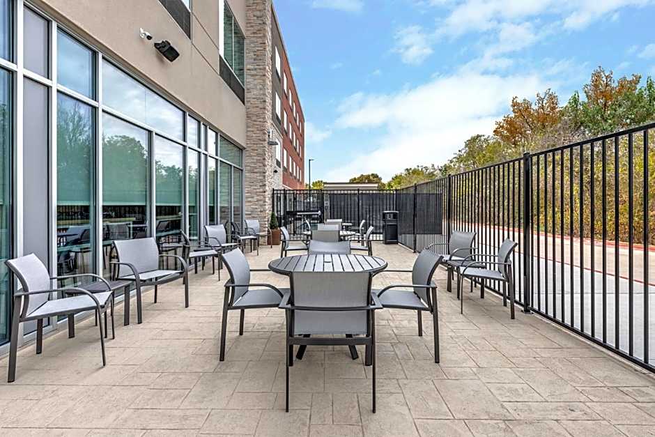 Holiday Inn Express & Suites Austin Airport East by IHG