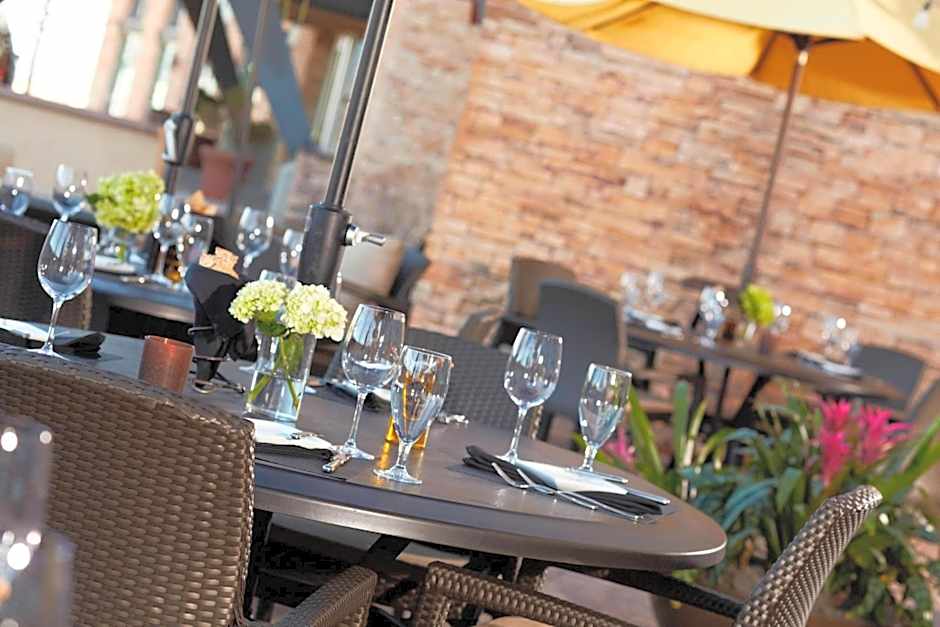 Renaissance by Marriott Boulder Flatiron Hotel