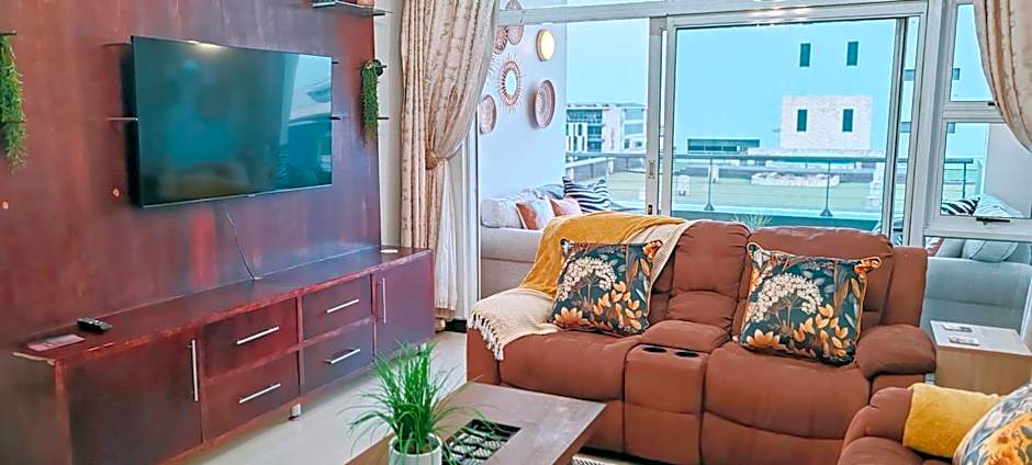 Gateway Oceans - 2 Adults & 4 Children ONLY - Families or 1 Couple only - No parties