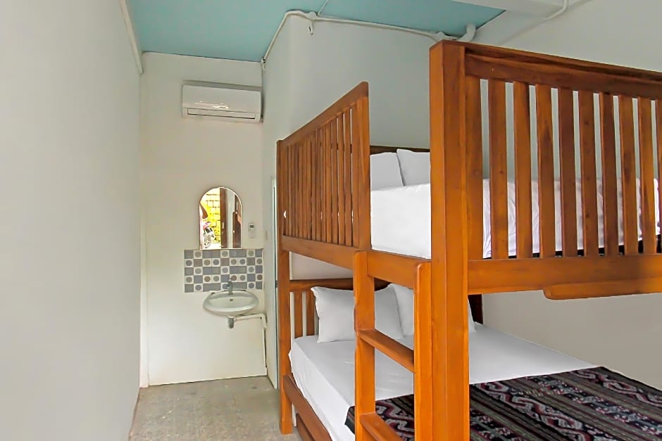 OYO 92558 Bale Datu Homestay