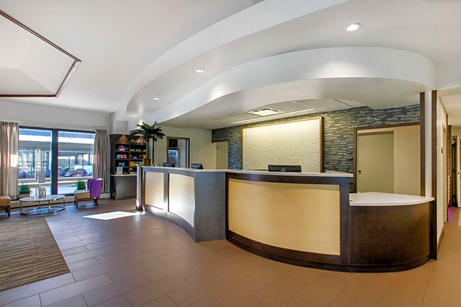 Radisson Hotel Grand Rapids Riverfront