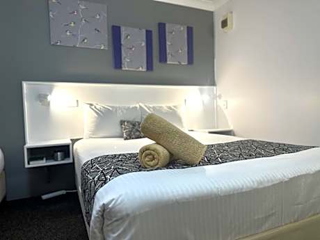 Rosebourne Gardens Motel