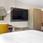 Holiday Inn Express Hotel & Suites Manchester - Airport By IHG
