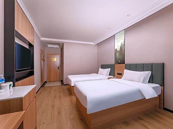 GreenTree Inn ZhenJiang Danyang Wanshan Park Express Hotel