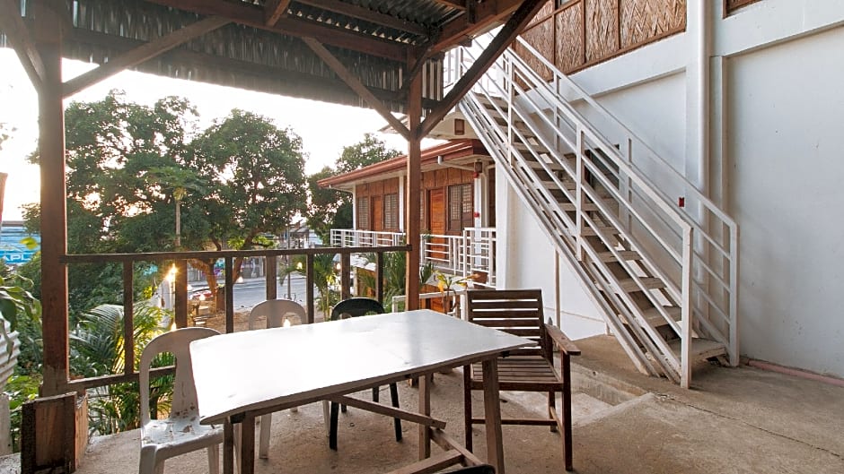 RedDoorz @ Camp Saint John Hotel La Union