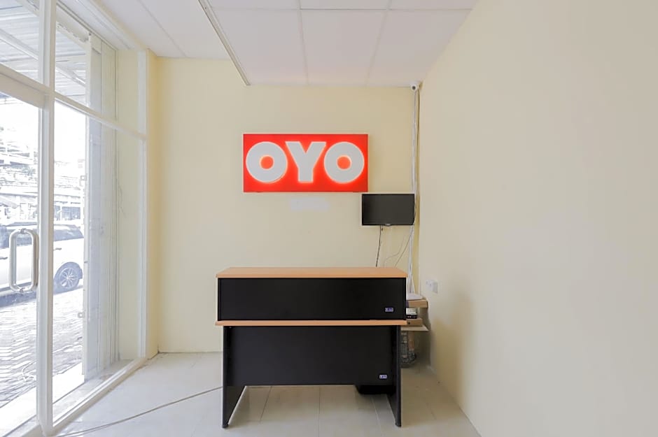 OYO 779 Mn One Residence Syariah Near ITC Cempaka Mas Near Kalbe Farma