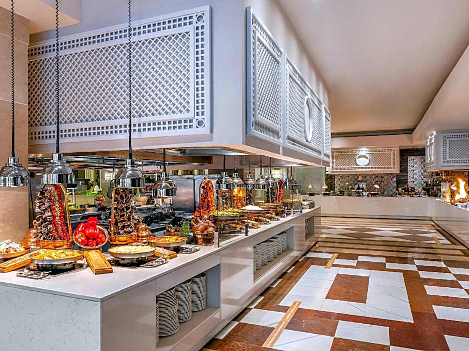 Rixos Premium Tekirova - The Land of Legends Access