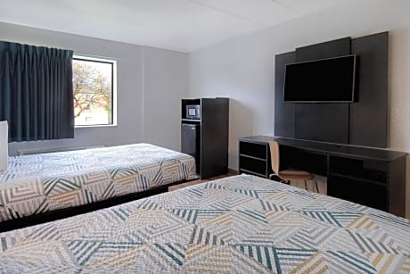 Double Room - Disability Access - Roll In Shower