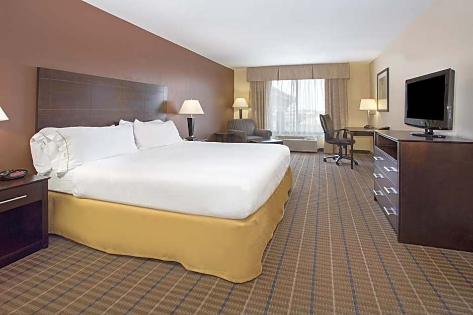 Holiday Inn Express and Suites Hotel - Pauls Valley By IHG