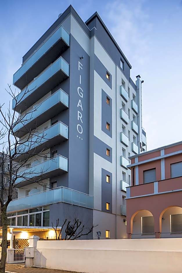 Hotel Figaro & Apartments