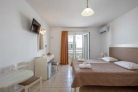 single use -Standard Room with Garden View