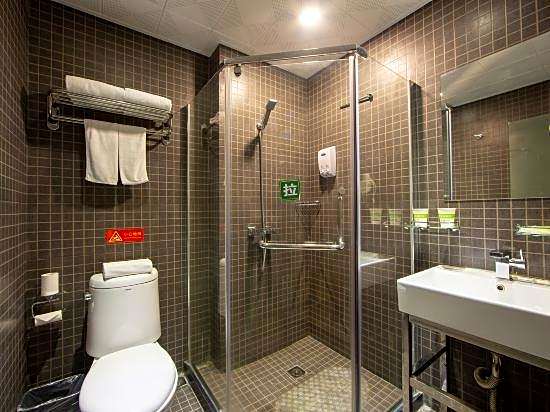 Motel 168 (Guangzhou Hualin International Jade City)