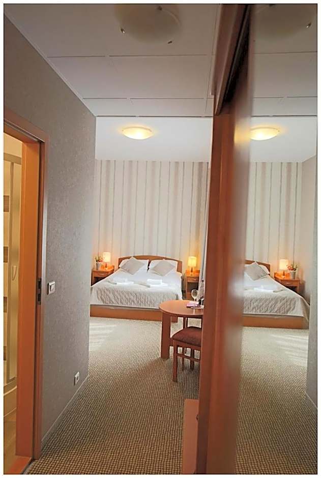 Hotel Polonez