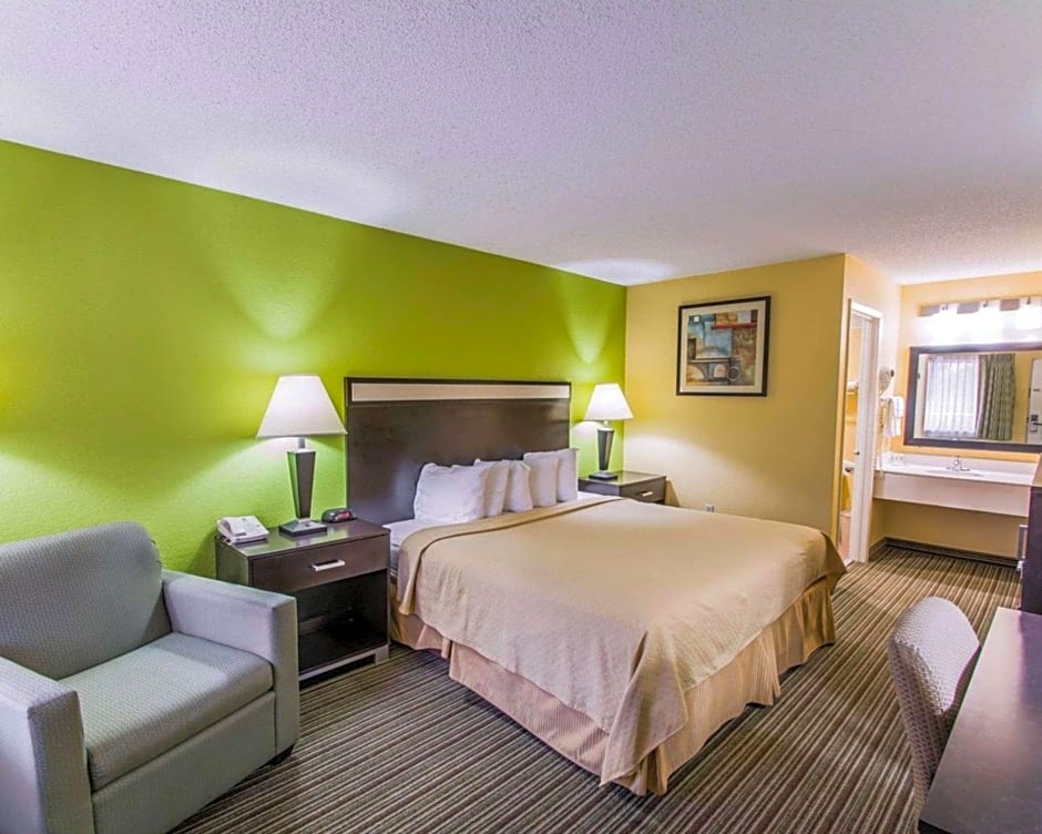 Quality Inn University
