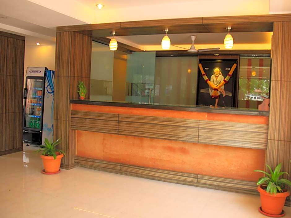 Hotel Sai Gurusthan