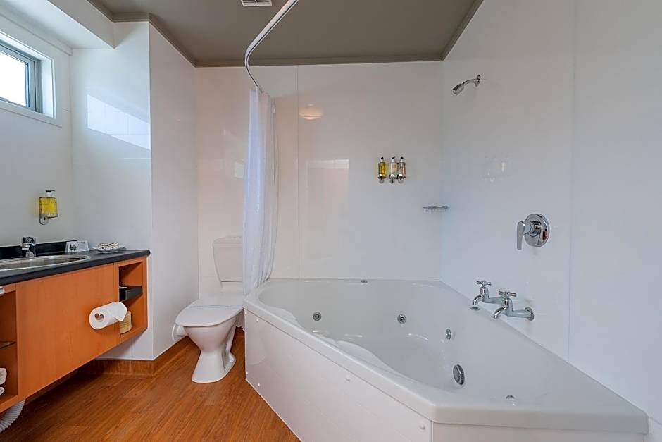 Beachcomber Inn (Picton)