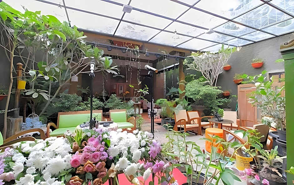 RedDoorz Plus near Jogja Kembali Monument