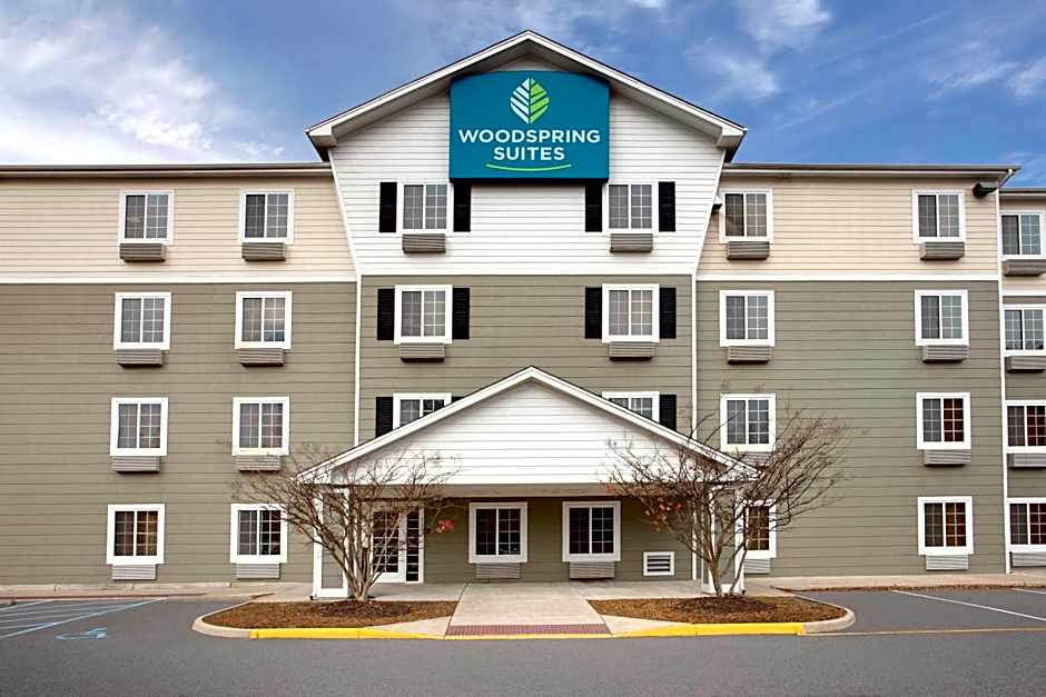 WoodSpring Suites Clarksville Ft. Campbell