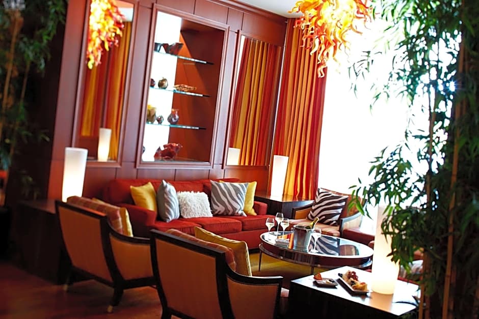 Renaissance by Marriott Columbus Downtown Hotel