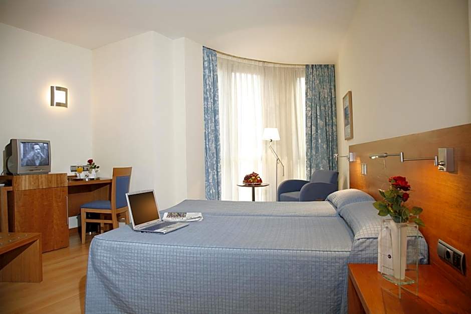 Hotel Mieres del Camino