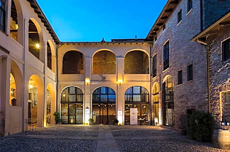 Relais Palazzo Paleologi Sec.XIV