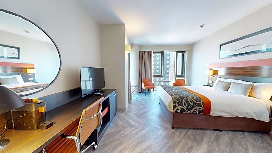 Clayton Hotel Cardiff