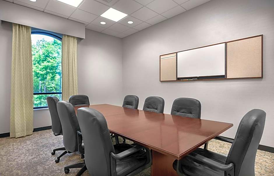 Hampton Inn By Hilton And Suites Belmont, Nc