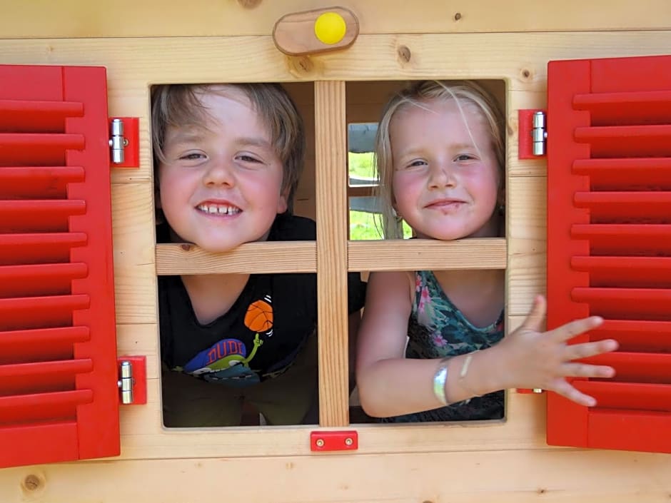 Bhome Gästehaus b&b / Apartments