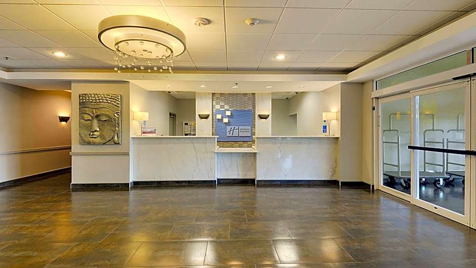 Holiday Inn Express Gonzales By IHG