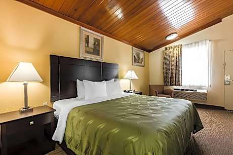 2 QUEEN BEDS NONSMOKING