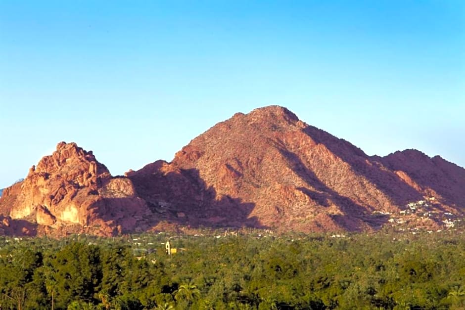 Holiday Inn Express Hotel & Suites Scottsdale - Old Town