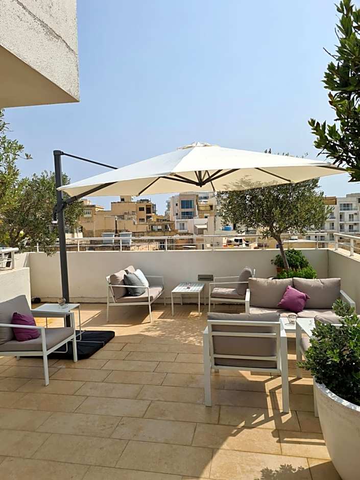 D Townhouse Boutique Suites