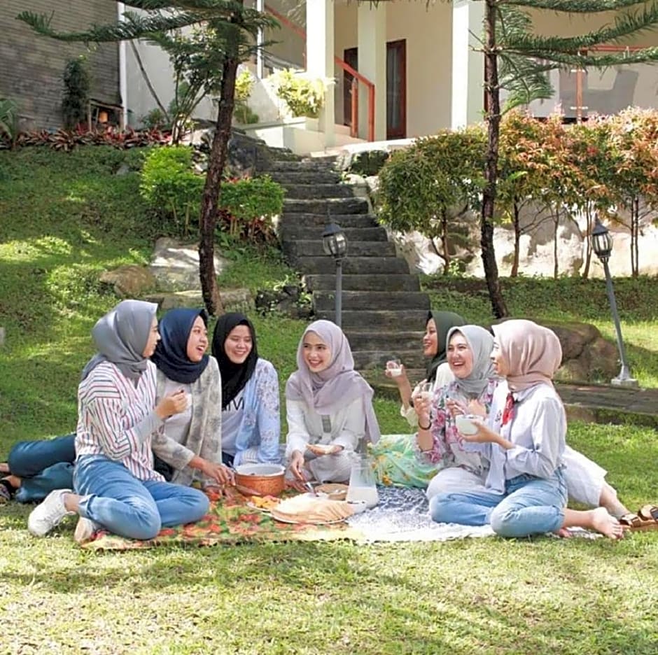 Aleyra Hotel and Villa's Garut