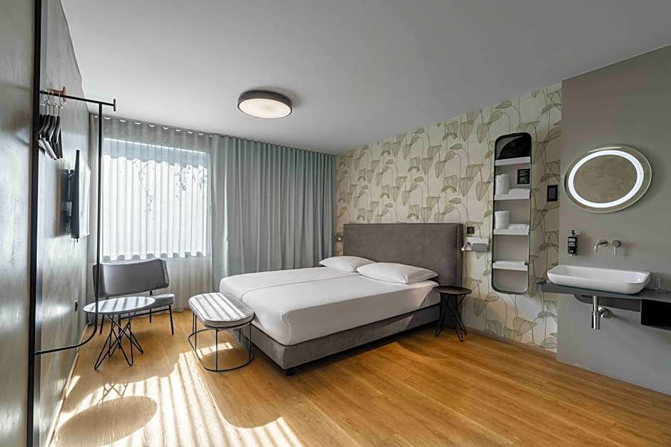 Photo 1 of 8 of Standard 1 Double Bed