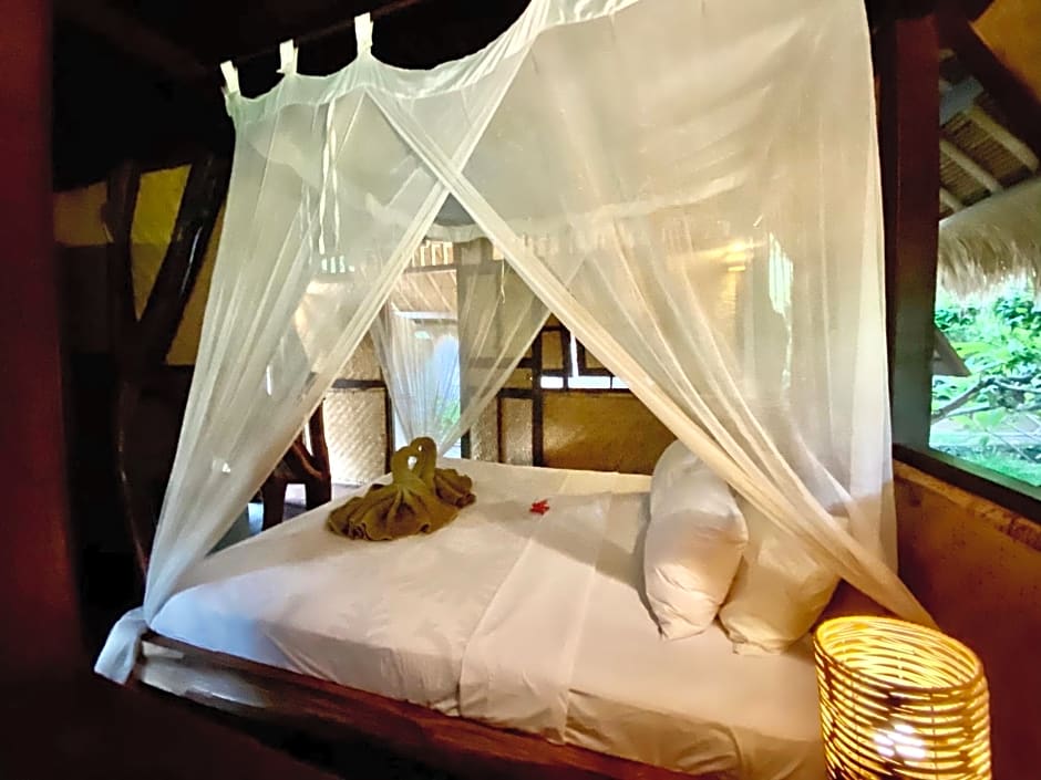 Flower Bud Bungalow Balangan