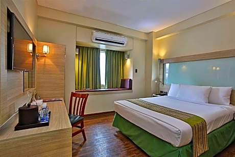 1 Queen Bed, Non-Smoking
