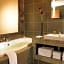 Westport Plaza Hotel, Spa & Leisure