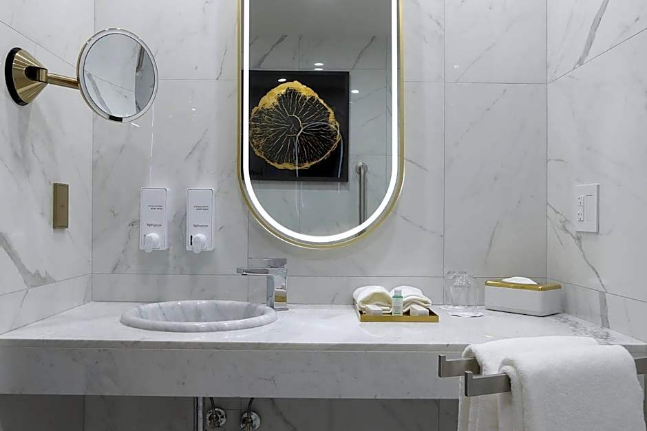 The Fort Garry Hotel, Spa and Conference Centre, an Ascend Collection Hotel