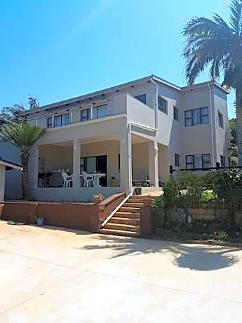 4 Bedroom house with lovely sea views.