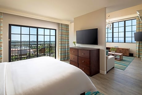 Junior Suite, 1 Bedroom Junior Suite, Coastline view