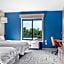 Holiday Inn Express Hotel & Suites Manchester - Airport By IHG